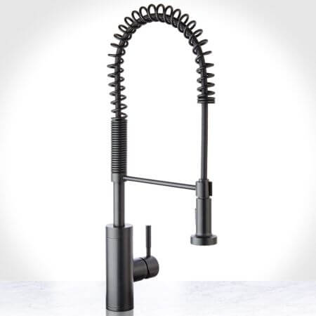 Features to Look for in a Pre Rinse Kitchen Faucet