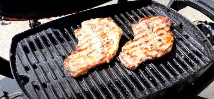 How to Cook Pork Steak on a Grill